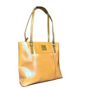 Vintage Dooney & Bourke Lexington Shopper Coral Patent Leather. 11210997